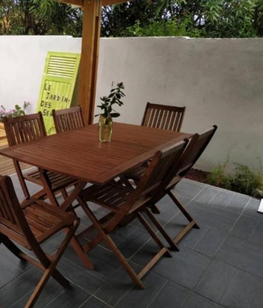 Jolie Maison T3 A St Pierre, 2 Chambres Avec Sdb, Grande Varangue, Jardin Saint Pierre Exteriér fotografie