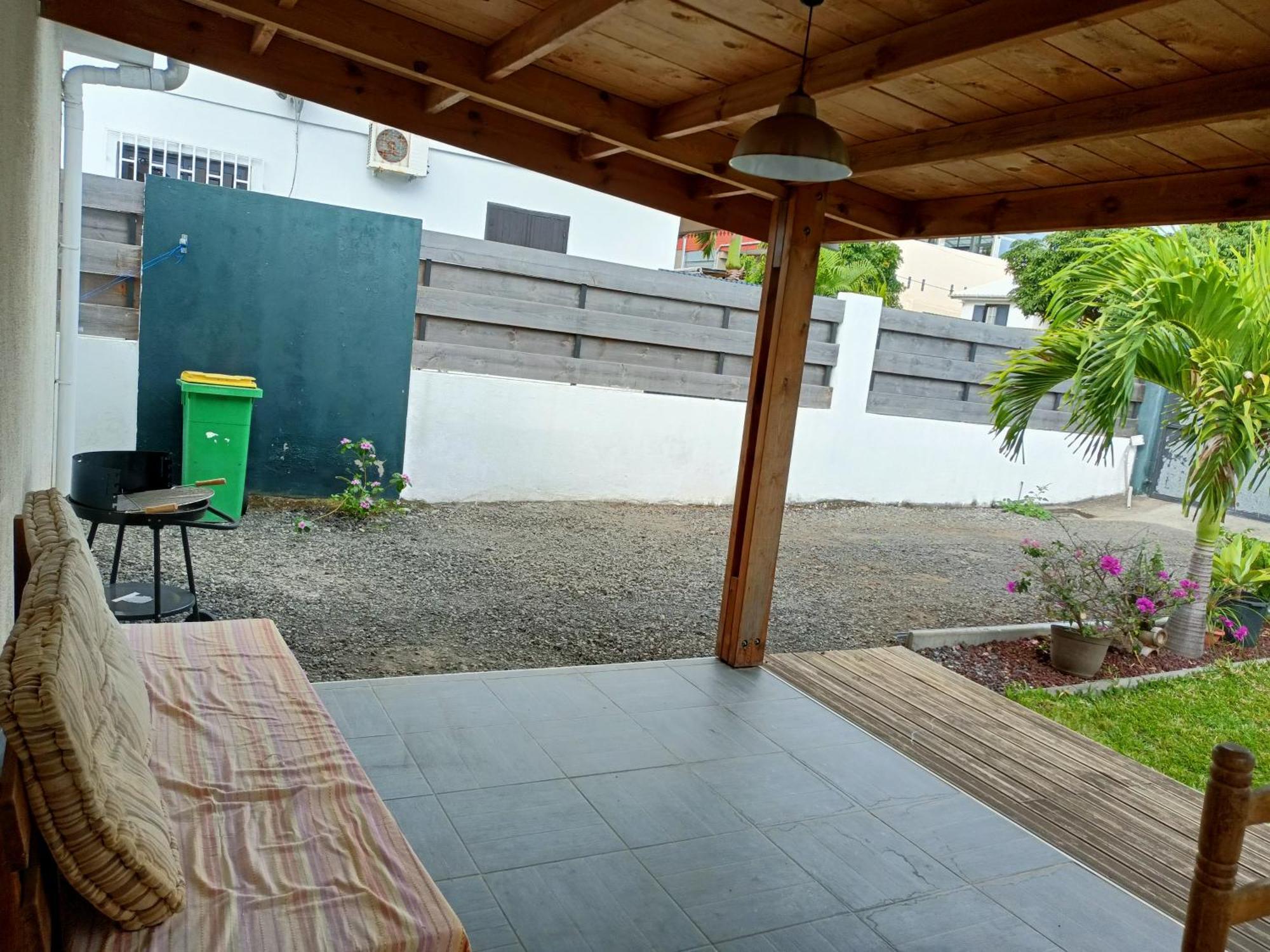 Jolie Maison T3 A St Pierre, 2 Chambres Avec Sdb, Grande Varangue, Jardin Saint Pierre Exteriér fotografie
